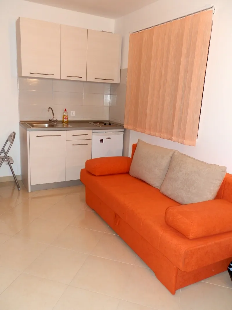 Studio apartman- narančasti