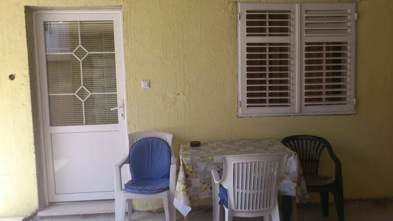 Studio apartman- narančasti