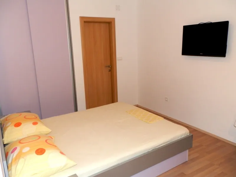Studio apartman- narančasti