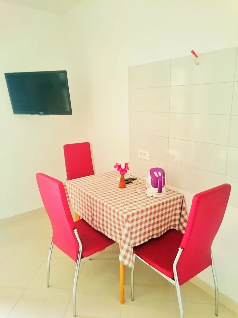 Studio-apartman rozi